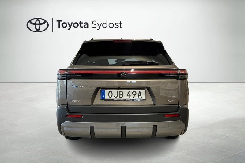 Toyota bZ4X Touring bild 5
