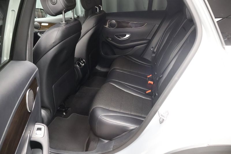 Mercedes GLC220 bild 11