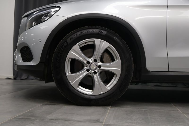 Mercedes GLC220 bild 5