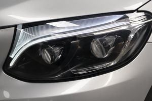 Mercedes GLC220 bild 8