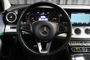 Mercedes E220 bild 16