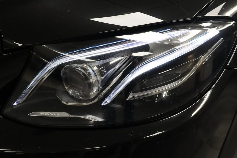 Mercedes E220 bild 8