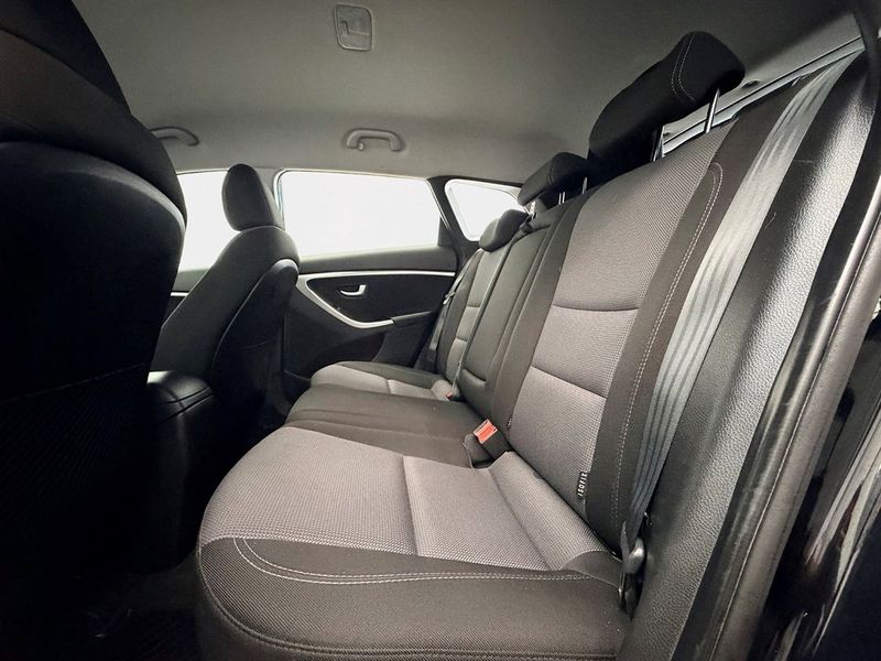 Hyundai i30 bild 13