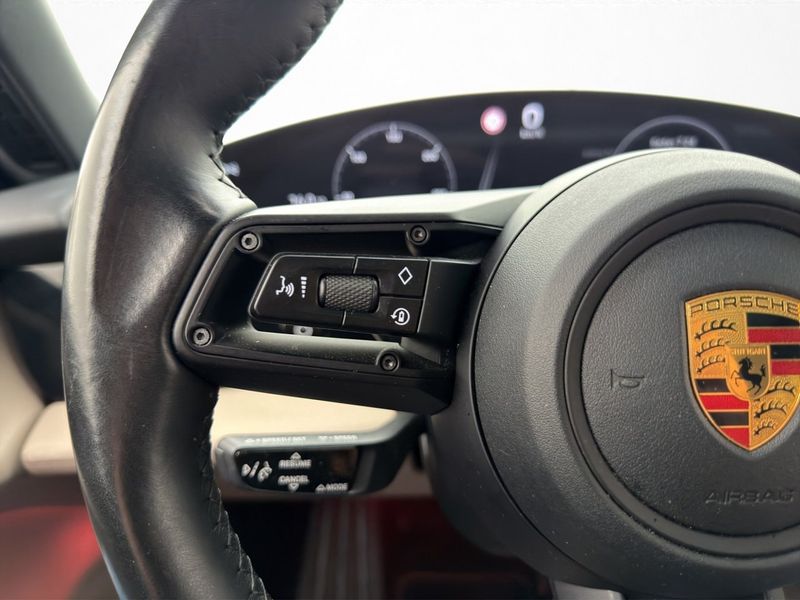 Porsche Taycan bild 20