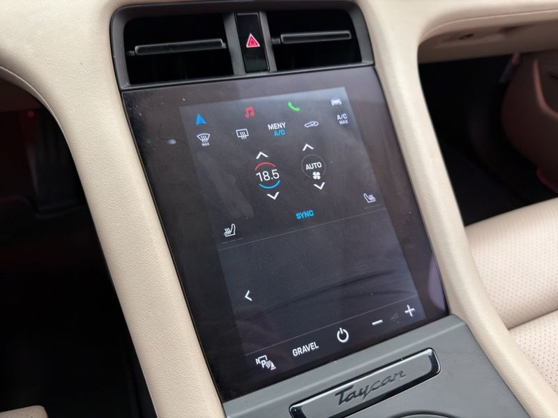 Porsche Taycan bild 23