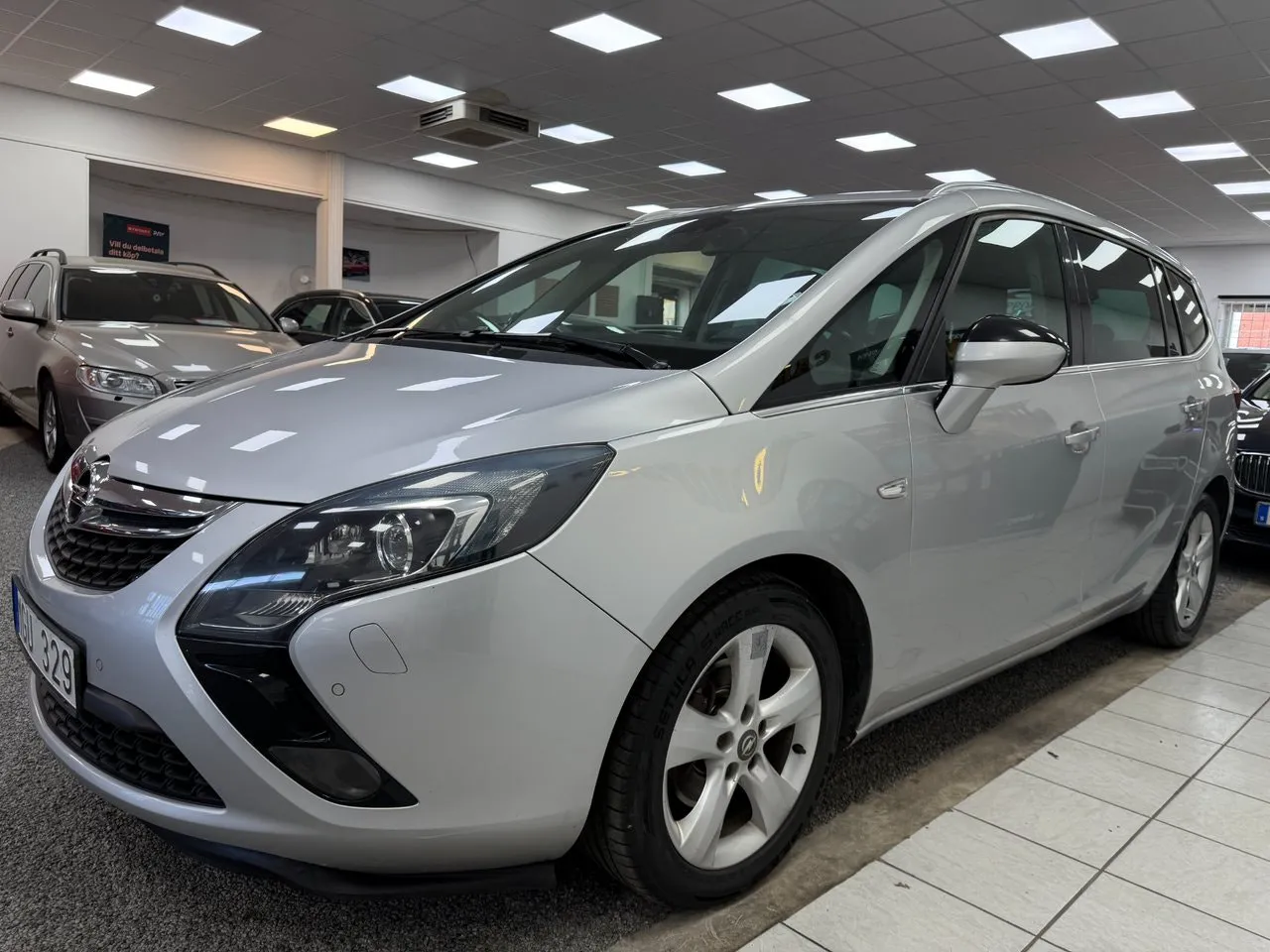 Vehicle image 1