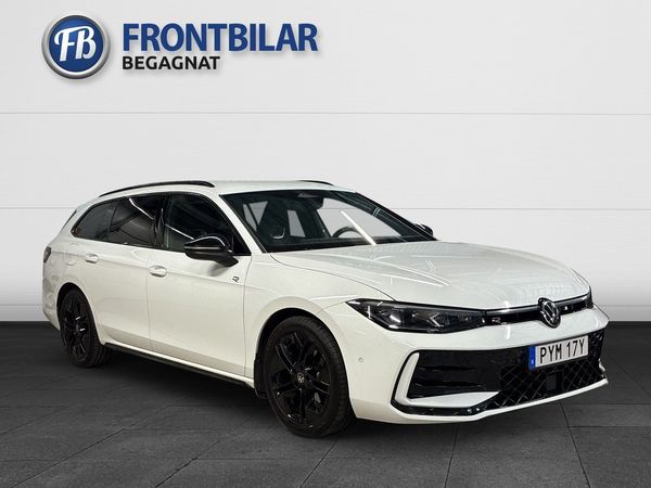 Volkswagen Passat Sportscombi 1.5eTSI/R-LineBlack Style/Värmare/Drag/Moms - 2024