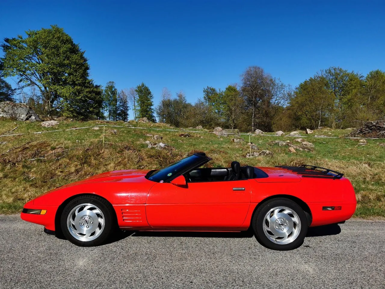 Vehicle image 33