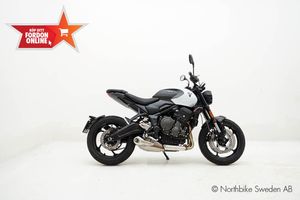 Triumph Trident bild 1