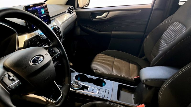 Ford Kuga bild 14