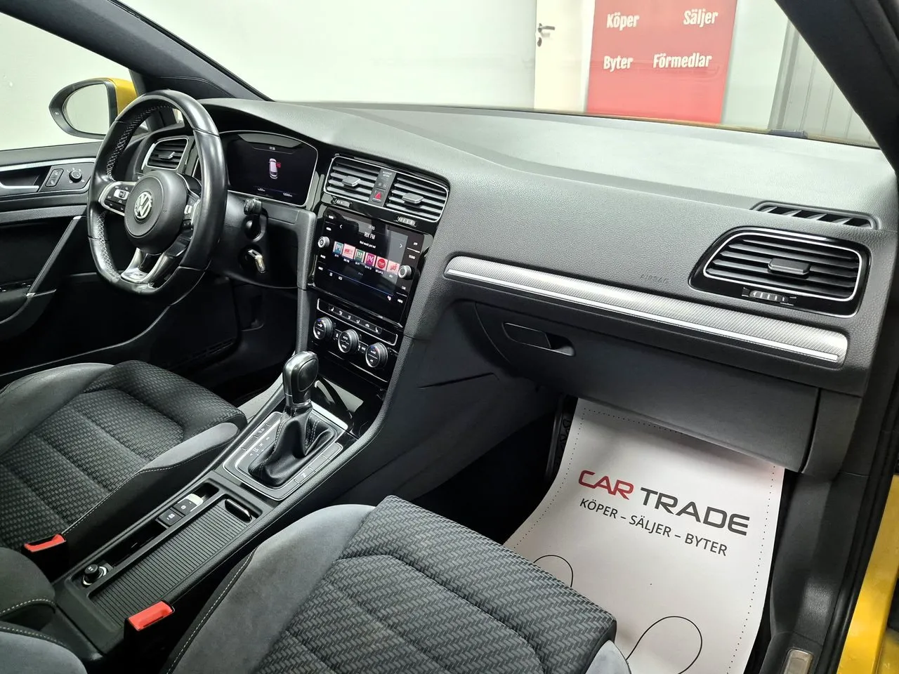 Vehicle image 21