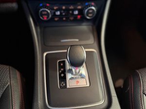 Mercedes CLA45 AMG bild 18