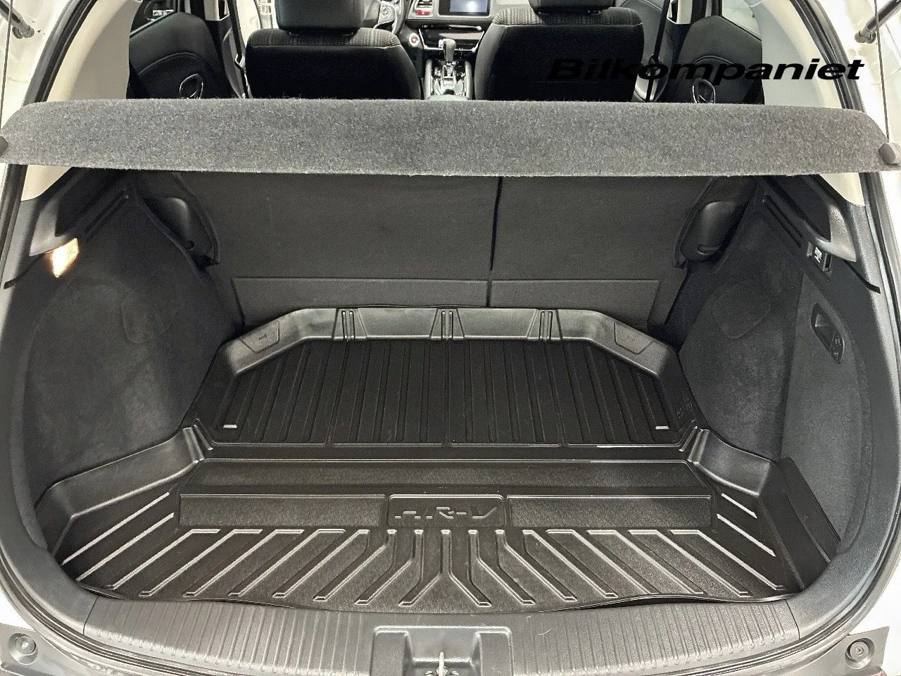 Vehicle image 22