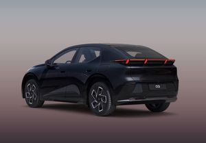 Lynk & Co 02 bild 6