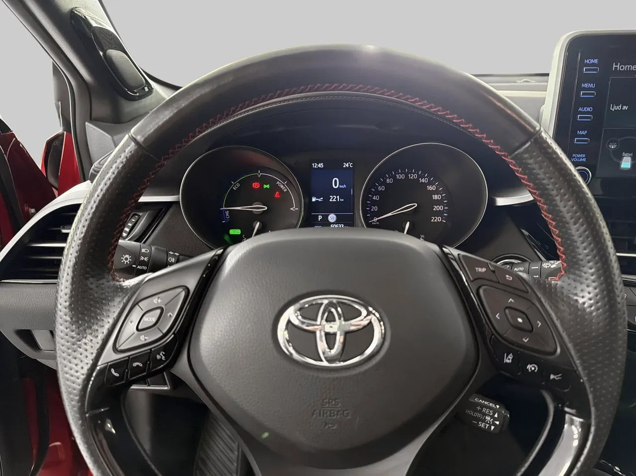 Vehicle image 13