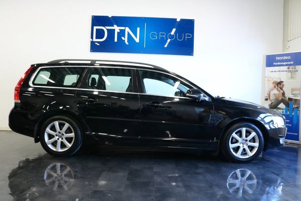 Volvo V70 D4 AWD Geartronic Classic, Momentum/VÄLUTRUSTAD/DRAG - 2016