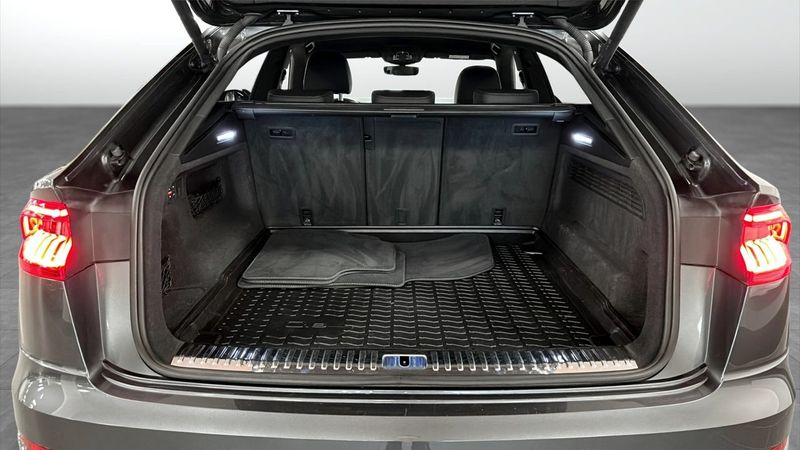 Audi SQ8 bild 13