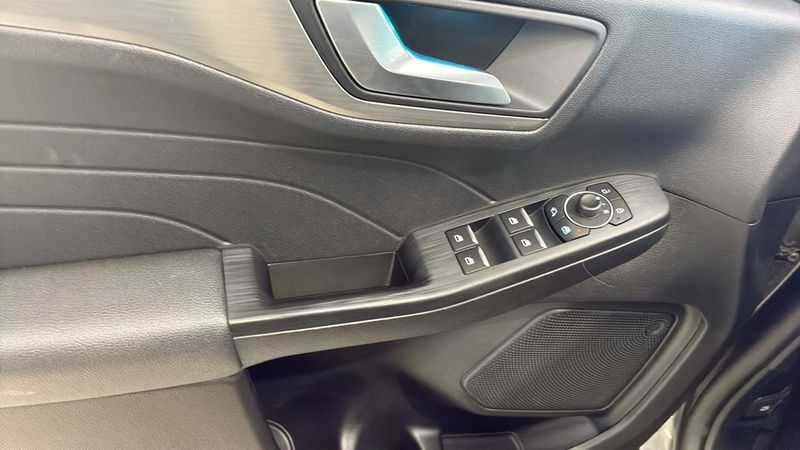 Ford Kuga bild 11