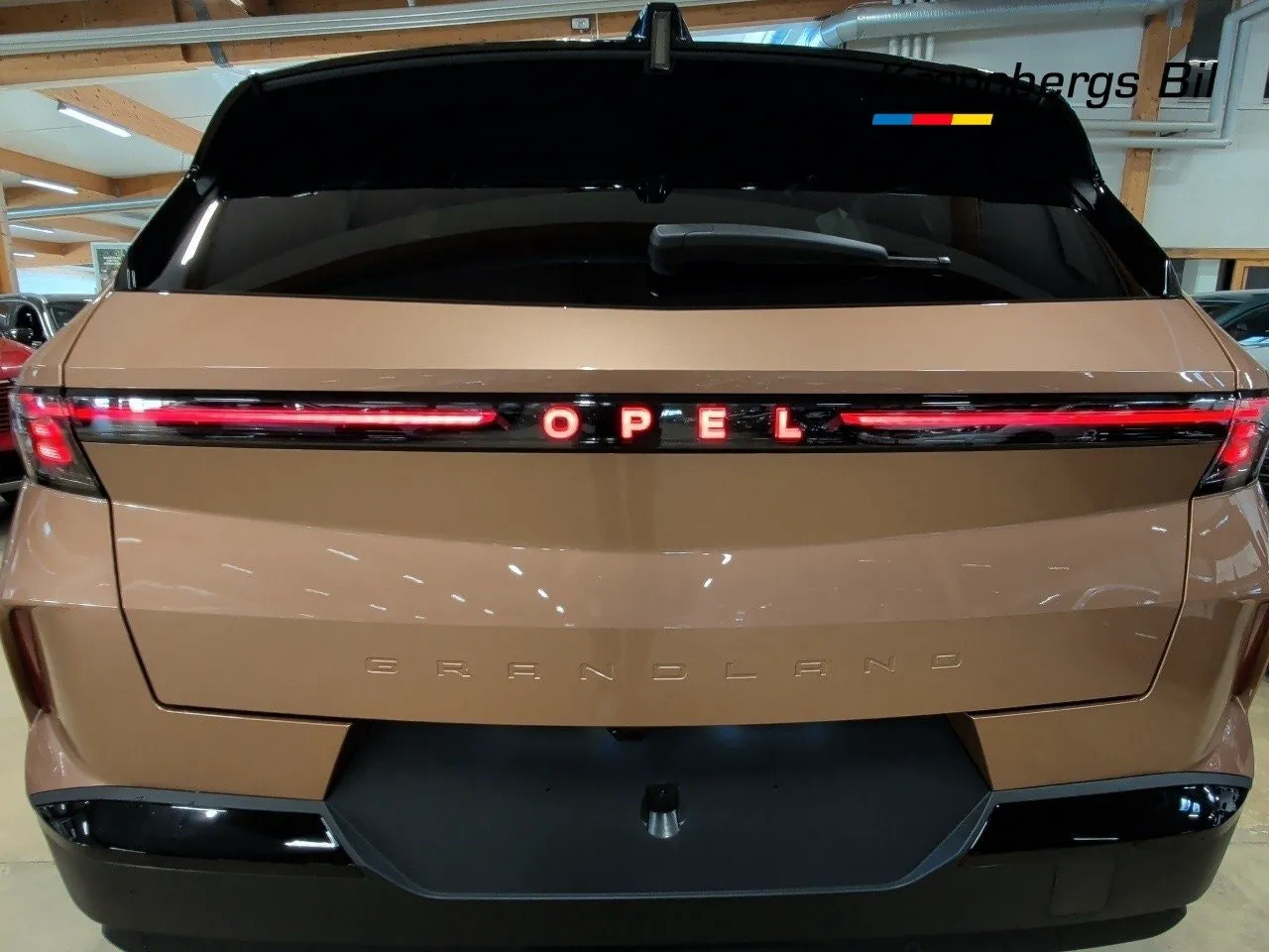 Vehicle image 23