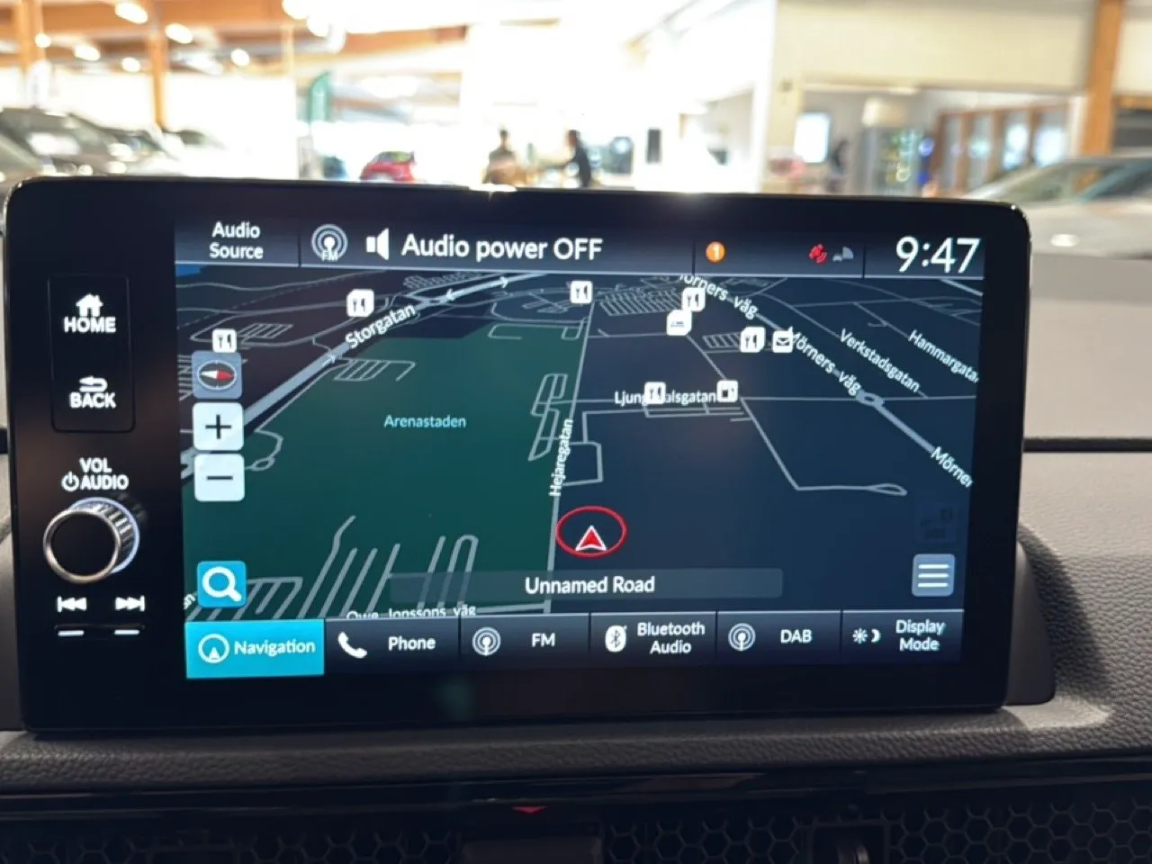 Vehicle image 10