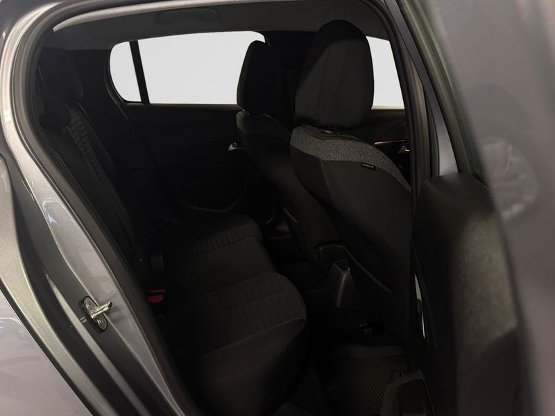 Peugeot 208 bild 22