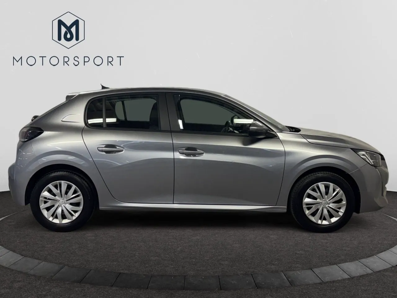 Vehicle image 8