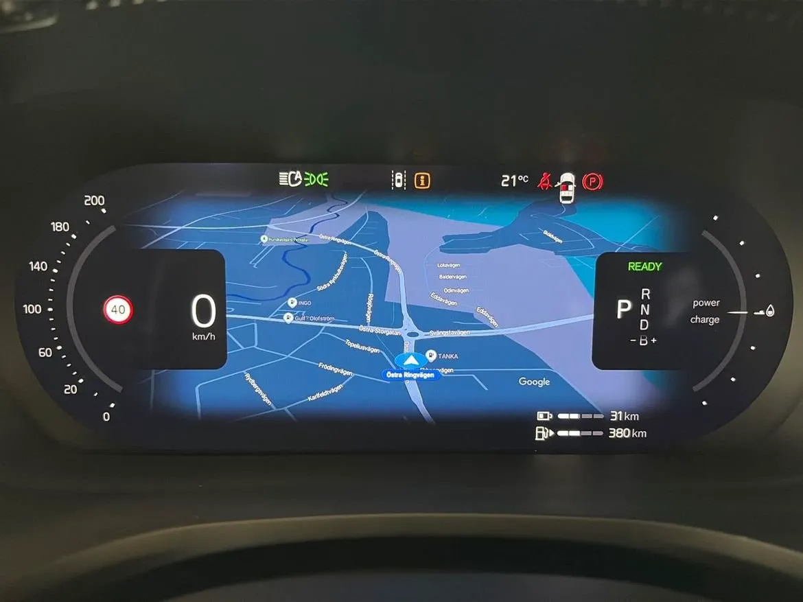 Vehicle image 13