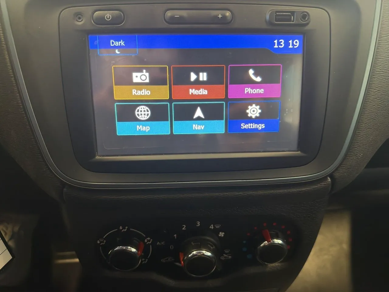 Vehicle image 16