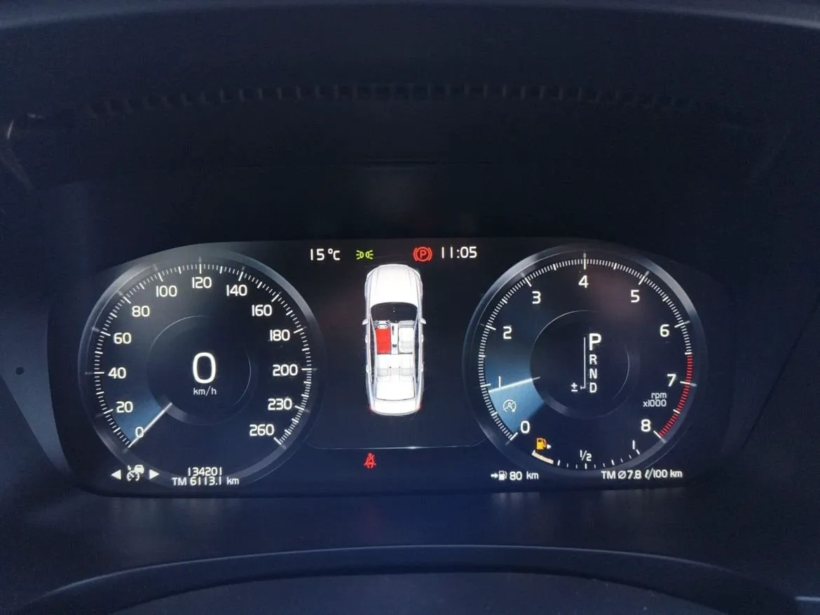 Vehicle image 20