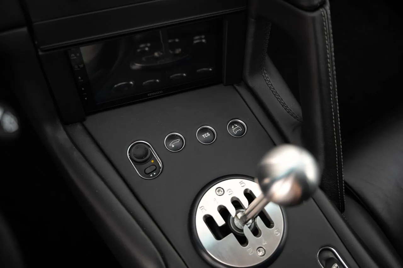 Vehicle image 21