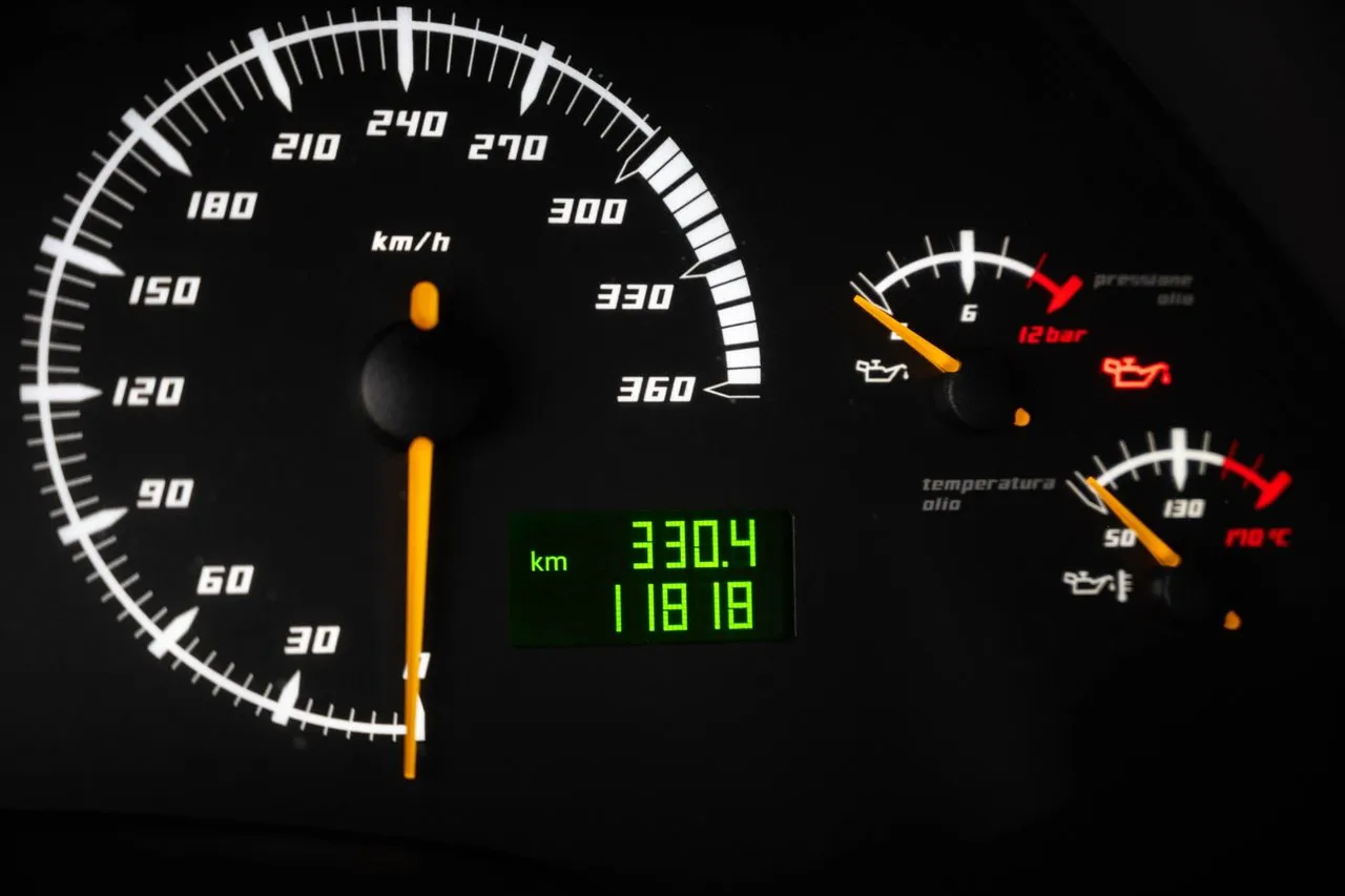 Vehicle image 23
