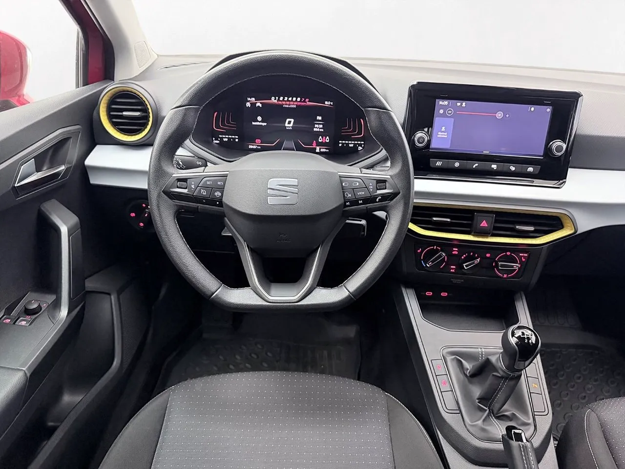 Vehicle image 16