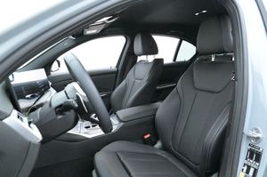 BMW 330 bild 9