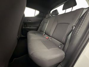 Toyota C-HR bild 25
