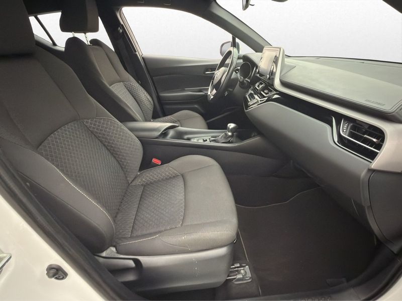 Toyota C-HR bild 23