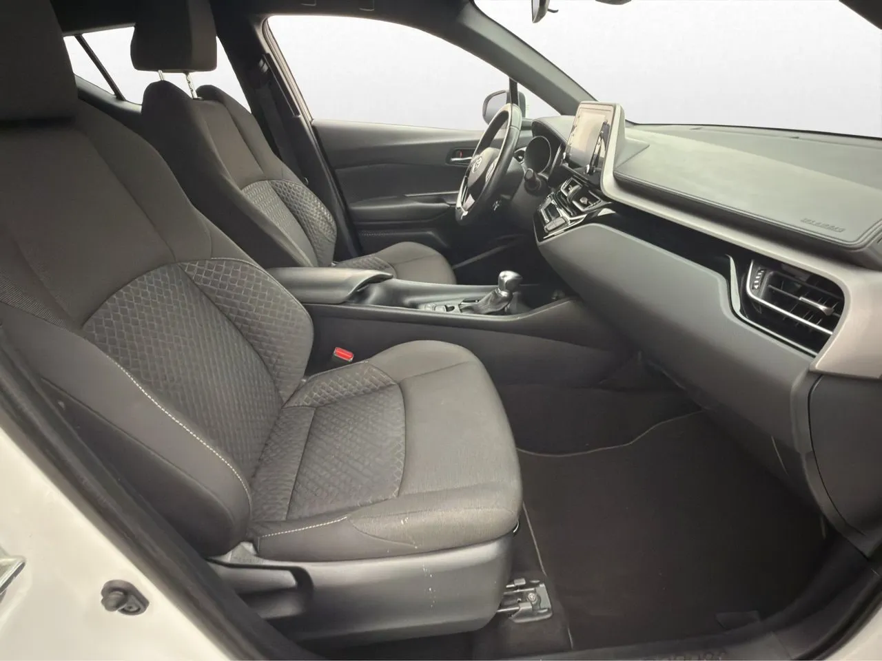 Vehicle image 22