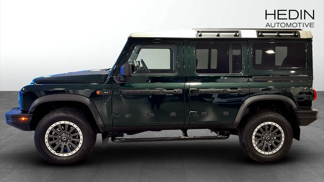 Vehicle image 5