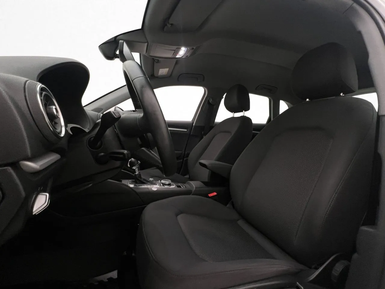 Vehicle image 14