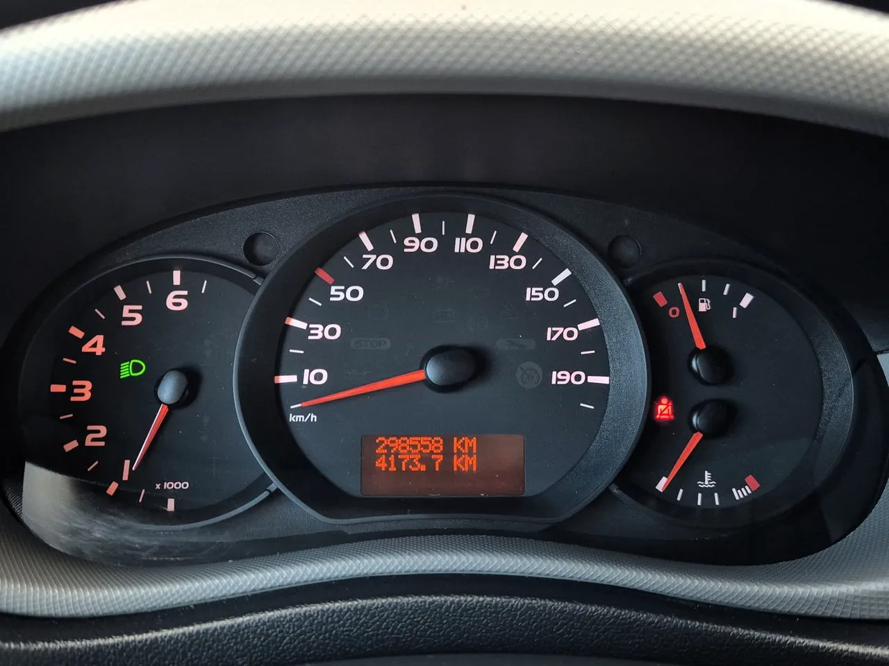 Vehicle image 17