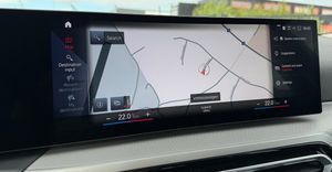 BMW 330 bild 18