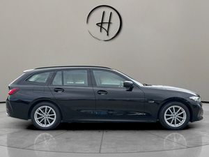 BMW 330 bild 7