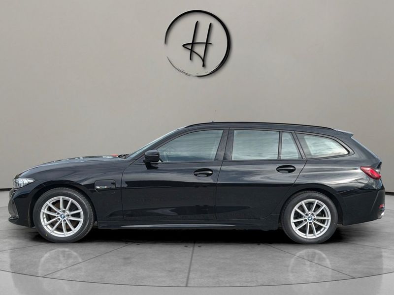 BMW 330 bild 6