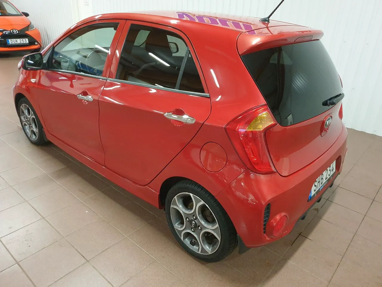 Vehicle image 1