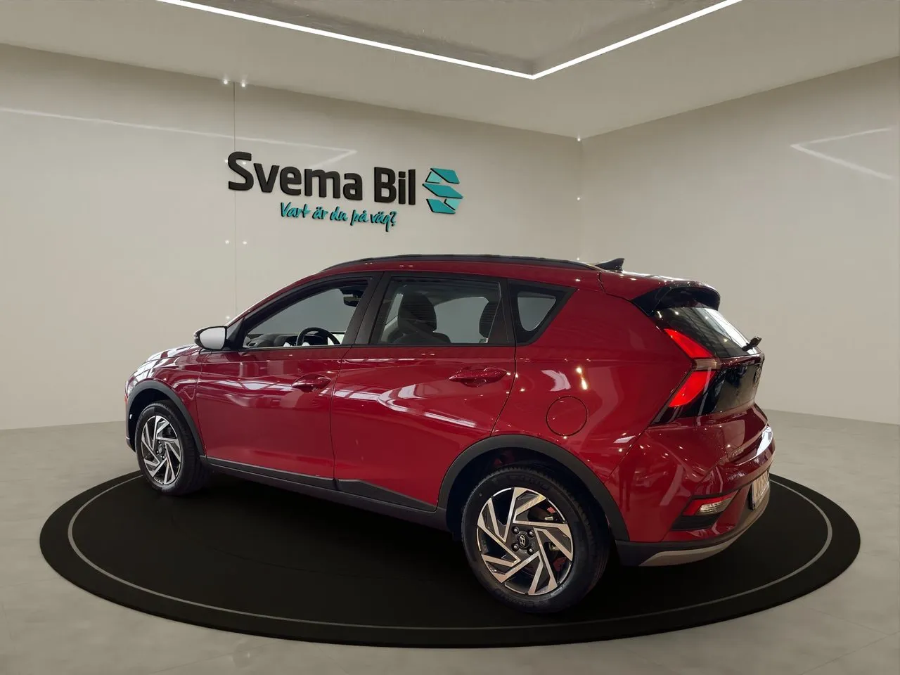Vehicle image 6