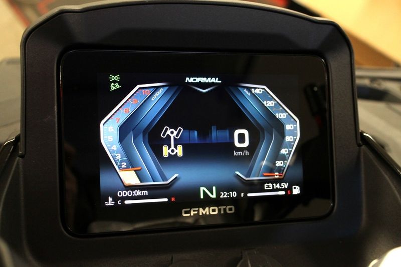 CFMOTO C-Force bild 9