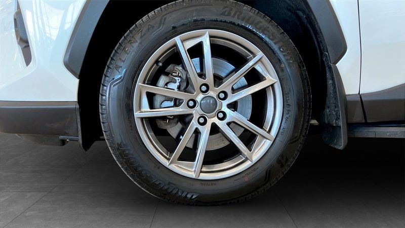 Toyota RAV4 bild 9