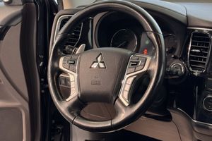 Mitsubishi Outlander bild 5