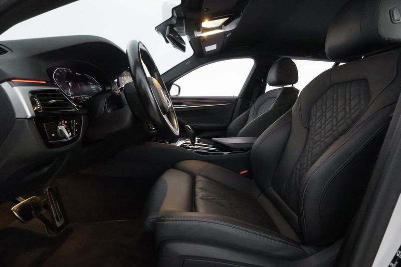 BMW 530 bild 11