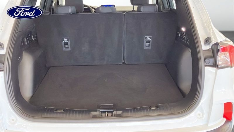 Ford Kuga bild 10