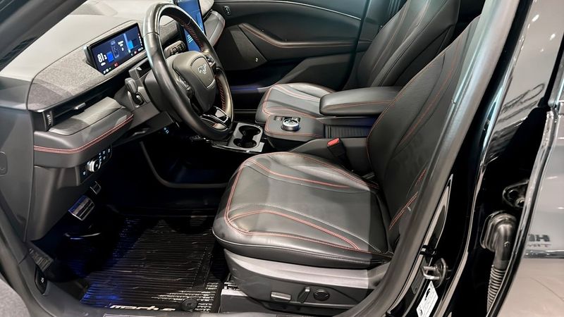 Ford Mustang Mach-E bild 5